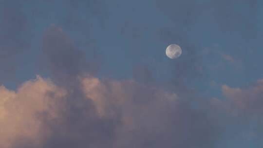 6K清晨天空彩云追月05