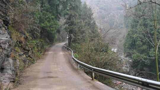 四川广元市朝天区山区公路