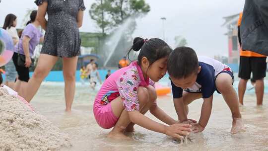 网红室外游泳池水世界戏水派对