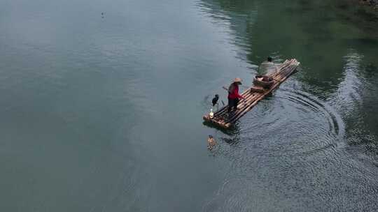 桂林湖中风景