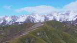 航拍青藏高原青海祁连山脉天境祁连雪山雪景高清在线视频素材下载