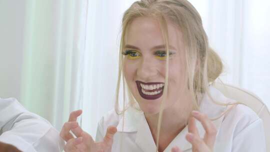 一个令人毛骨悚然的女人