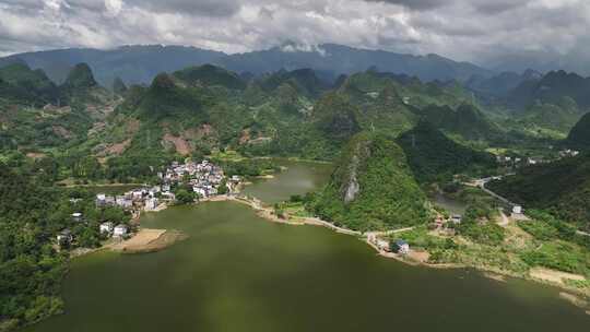 广西阳朔县新坪镇西塘自然风景区航拍湖泊