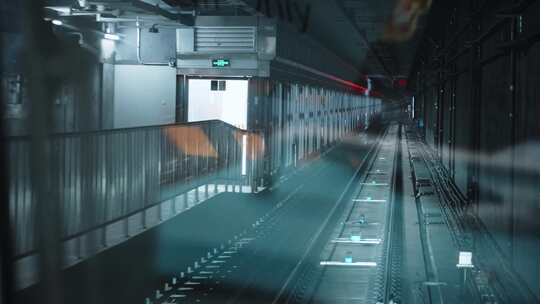 地铁在隧道中行驶视频素材模板下载