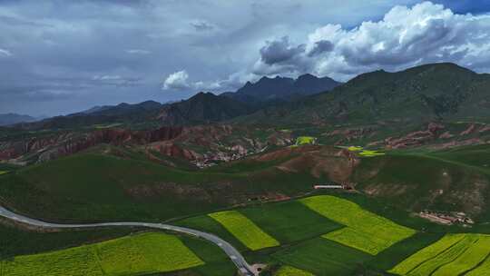 祁连山脉卓尔山风景航拍