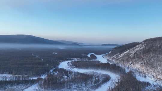 航拍大兴安岭林海雪原冰河黎明