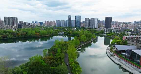 航拍成都春日东湖美丽风景公园宜居城市