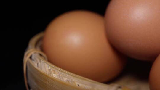 鸡蛋红皮鸡蛋鸡子蛋白质