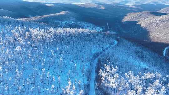 大兴安岭林海雪原和雪路视频素材模板下载