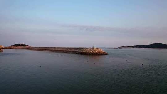 夕阳下海湾避风港渔船自然风光航拍