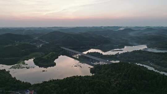 四川遂西高速赤城湖大桥