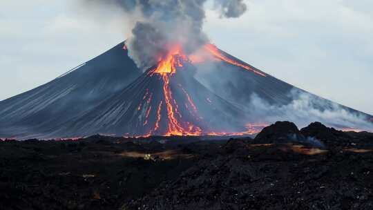 火山喷发 火山岩浆