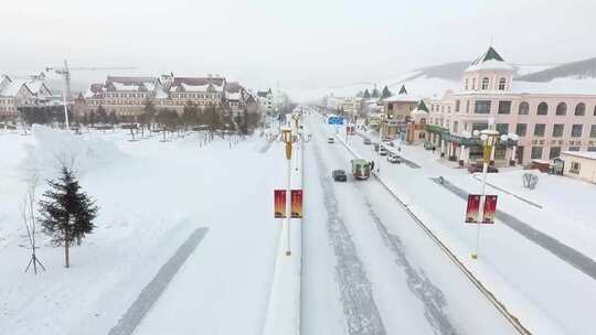 航拍阿尔山城市雪景