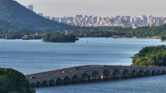 杭州湘湖政和桥4K航拍视频素材模板下载