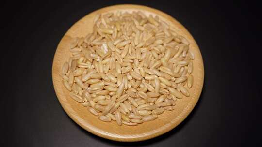 燕麦大麦麦子粗粮粮食