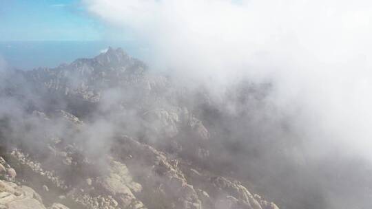 航拍青岛崂山怪石山林石像道教圣地 4k