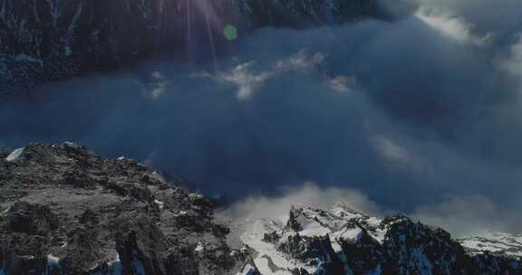 航拍川西雪山巴郎山美丽风景高原地貌