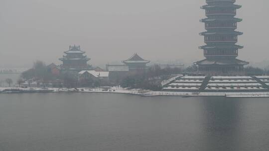 航拍胶州雪后少海南湖公园