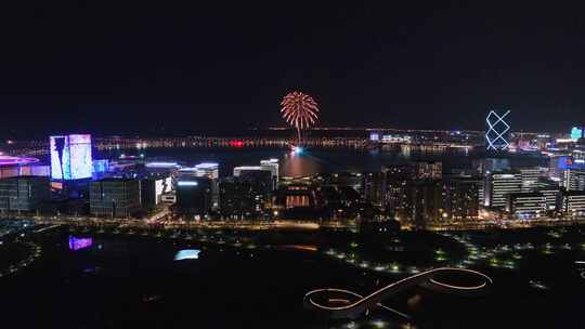 2025上海滴水湖元旦光影烟花秀航拍夜景4K