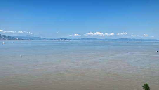 大海航拍 福建霞浦 嵛山岛天湖 岛屿森林