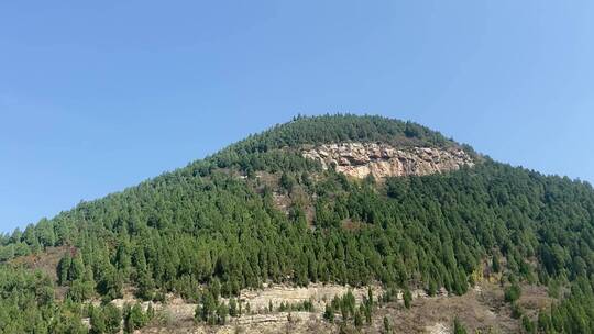 济南市历城区捎近村，秋季满山红叶