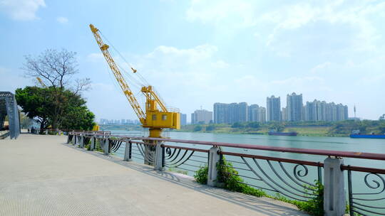 南宁邕江上尧码头起重机 工业主题公园视频素材模板下载