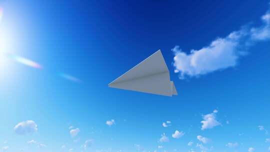 纸飞机飞过天空