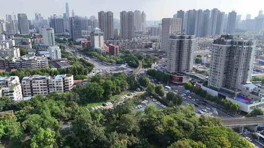 航拍湖北武汉城市交通车流行驶