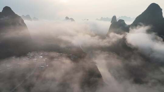 桂林漓江风光 烟雨漓江