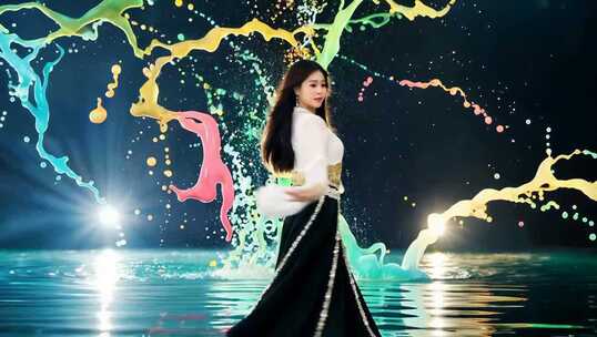 女子舞台舞蹈表演