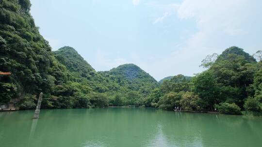 广西柳州山水龙潭公园湖水风景