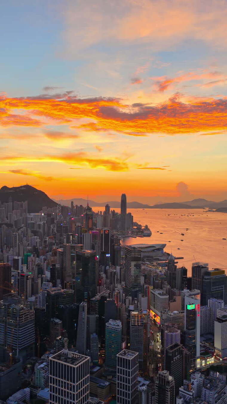 香港维多利亚港火烧云