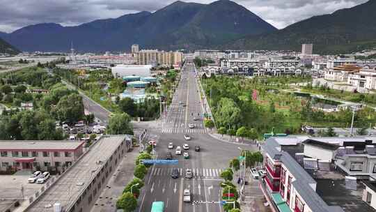 林芝市工布大道八一大街航拍