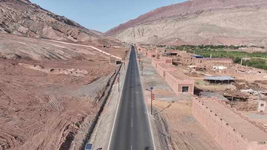 鄯善县吐峪沟大峡谷公路及火焰山航拍