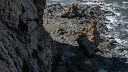 礁石海蚀地貌大海海风海浪排石景区