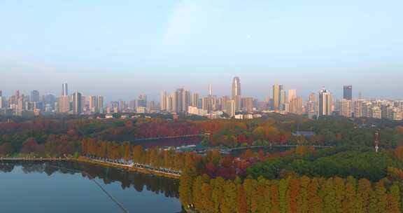 武汉东湖风景区深秋风光