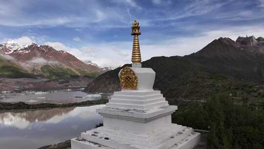 来古冰川风景区清晨航拍