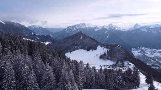 雪山美妙的风景