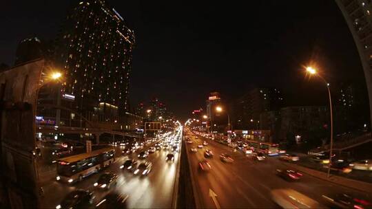 北京城市的夜晚交通景象