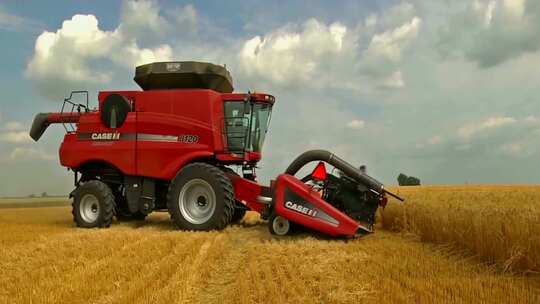农场小麦丰收机械化设备视频素材模板下载