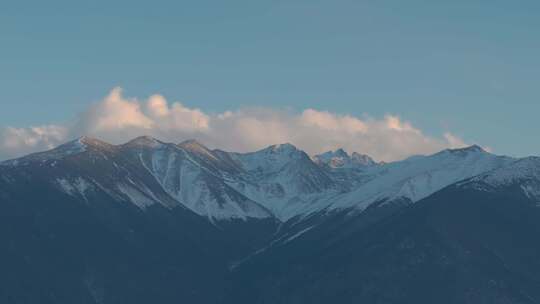 航拍云南迪庆白马雪山风光