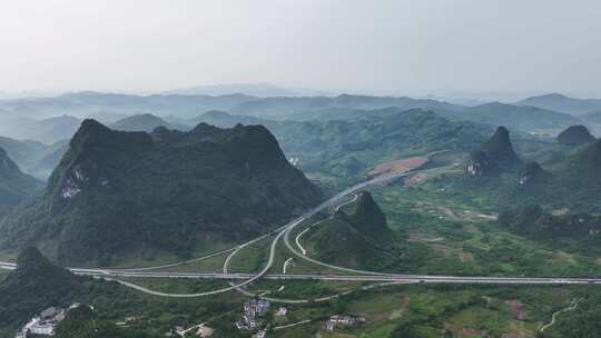 水墨喀斯特山峰地貌自然风光航拍