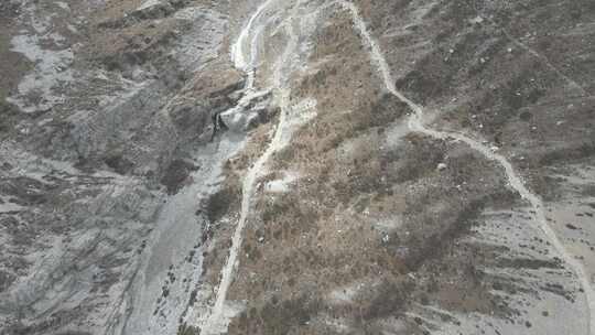 4K航拍川西稻城亚丁牛奶海无色海高山草原