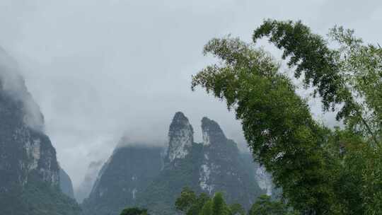 广西山水雨景喀斯特地貌烟雨