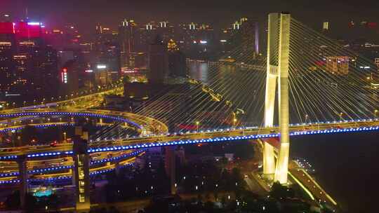 上海市黄浦区黄浦江南浦大桥桥梁夜晚夜景车