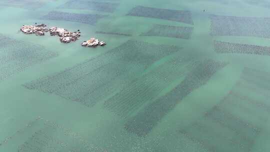 海上岛屿海岛大海蓝色海洋风景航拍