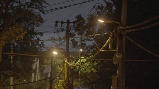 小区路灯 夜晚路灯 居民楼夜晚