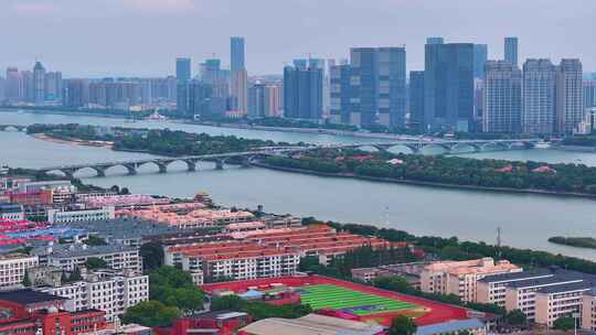 湖南长沙岳麓区湘江橘子洲风景区航拍城市风