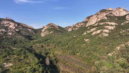 航拍山东烟台牟平区单耳山的秋季风光