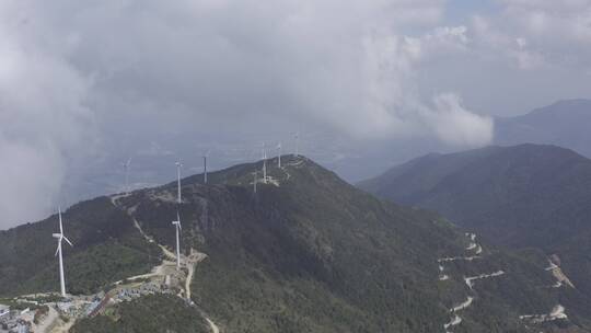 风力发电航拍高山云海